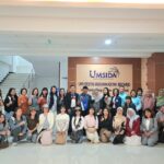 foto bersama di depan umsida